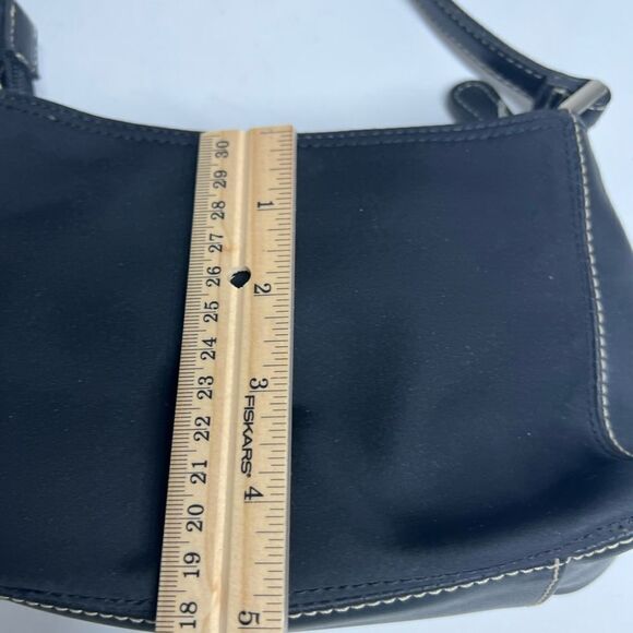 LIZ CLAIBORNE Small Black Shoulder Bag - Picture 10 of 12
